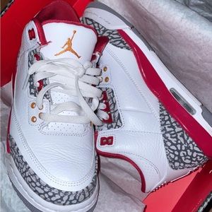 Air Jordan 3 “Cardinal” Size 5 Grade School